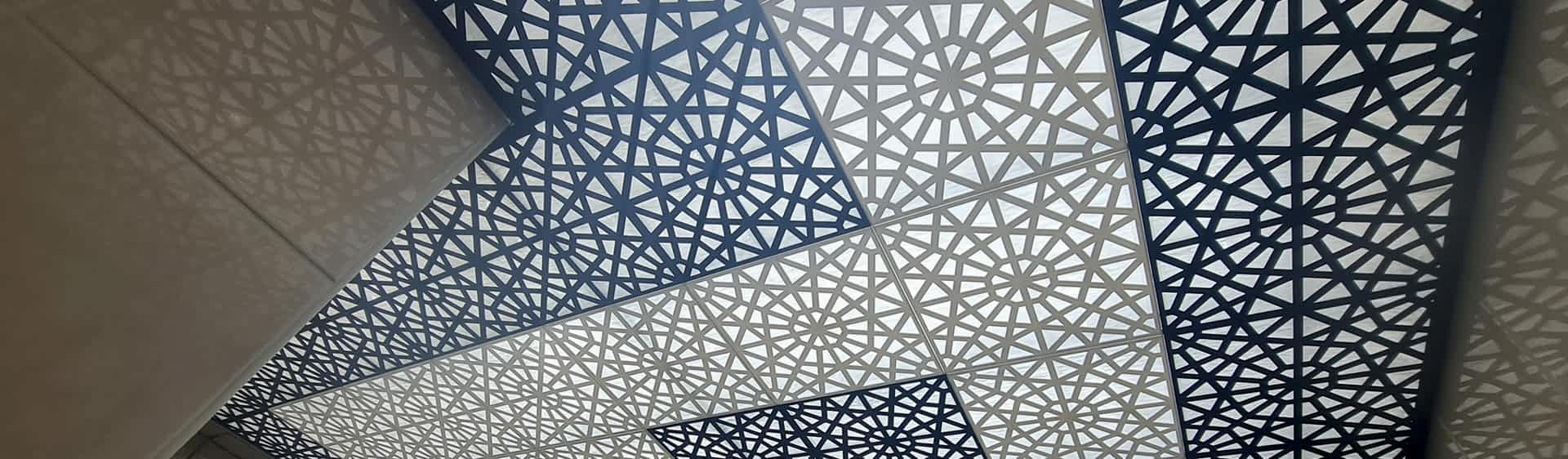 Deko Tavan ile Estetik ve Fonksiyonel Mekanlar